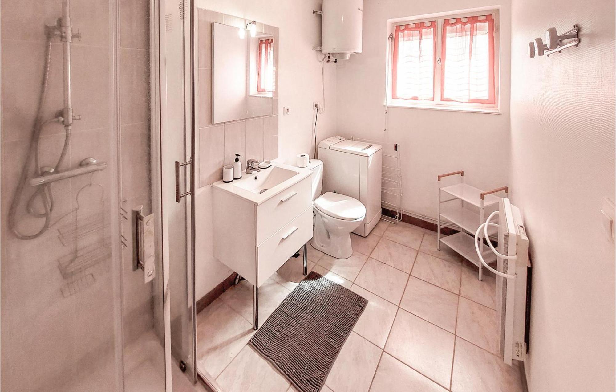 Gorgeous Home In Molinet With Wifi Exterior photo